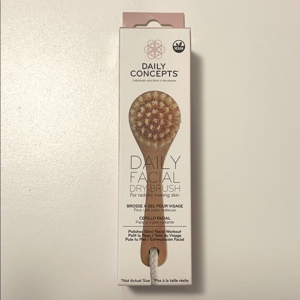 Daily Concepts Daily Facial Dry Brush NEW